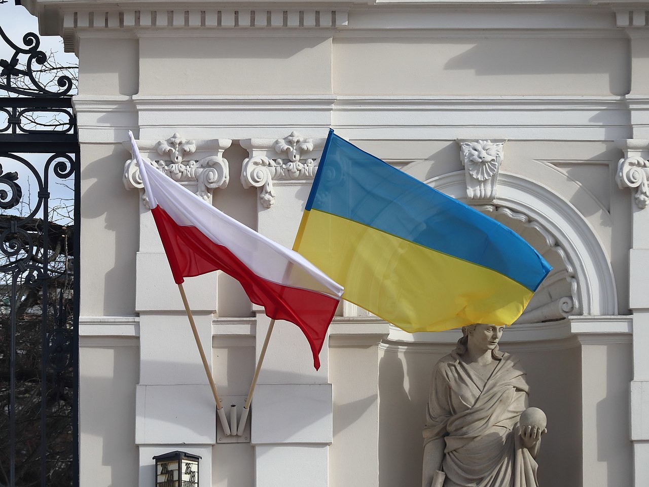 Украинское правительство сбежит в Польшу
