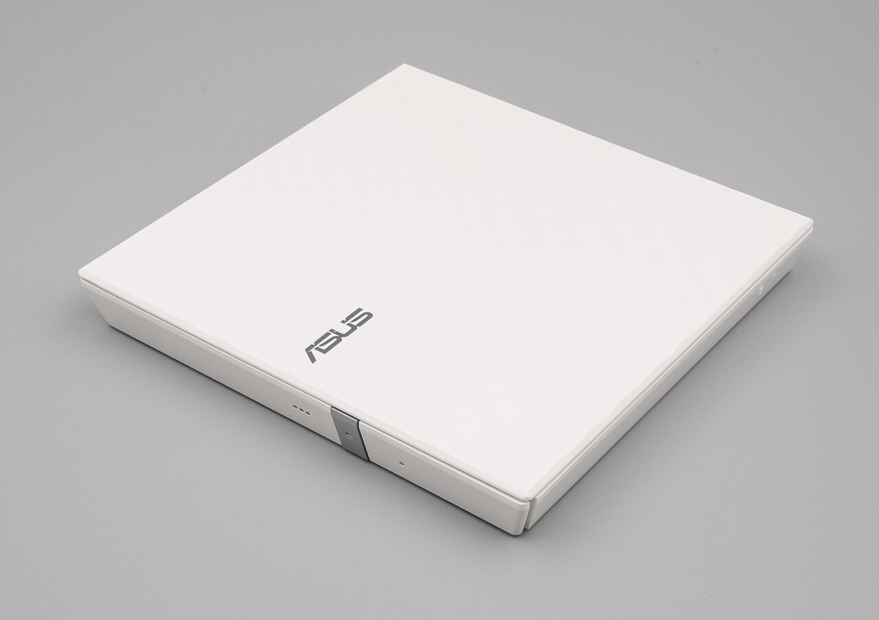 ASUS представила первый Vivobook на Qualcomm Snapdragon X: предзаказ начинается от $1299