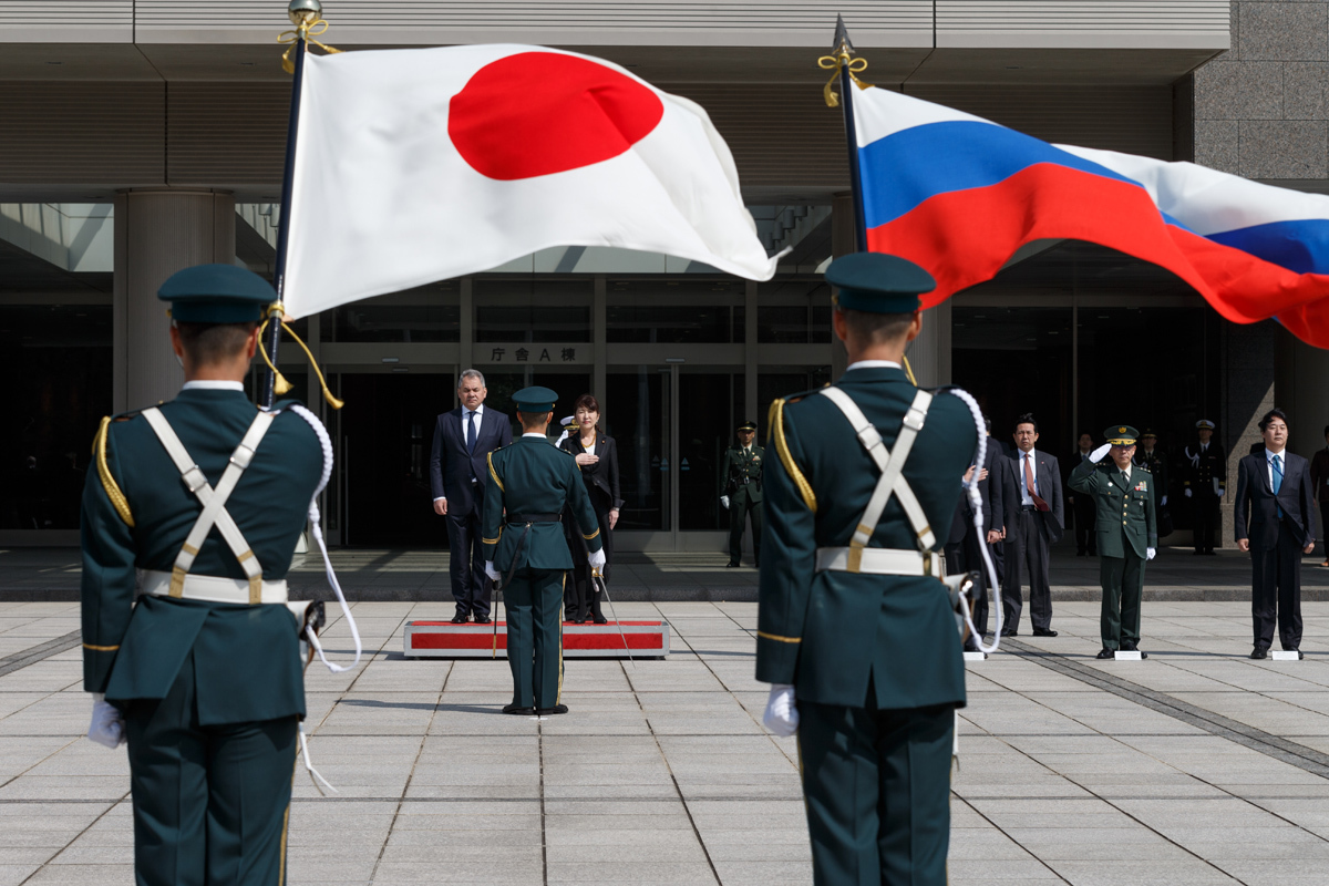 Посол РФ в Японии вручил верительные грамоты императору