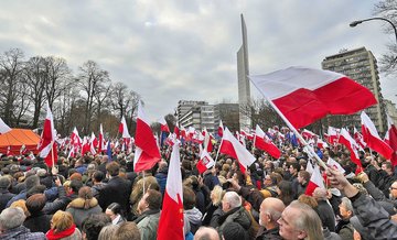 В Варшаве тысячи протестующих шахтеров и энергетиков заблокировали центр города